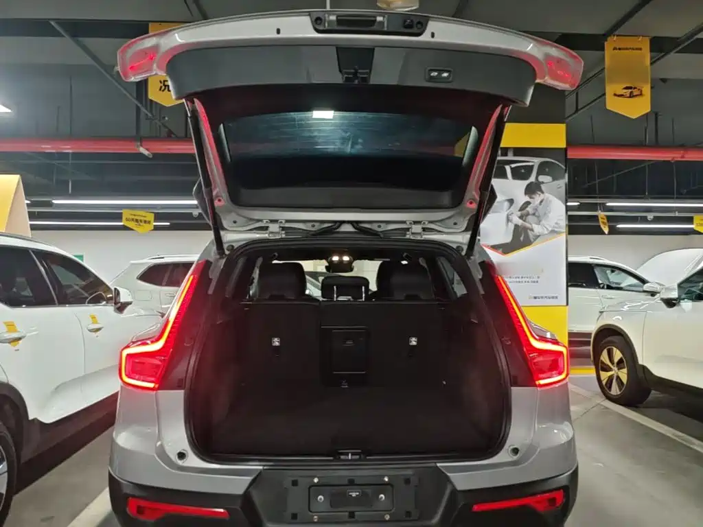 Volvo XC40 — миниатюра 19