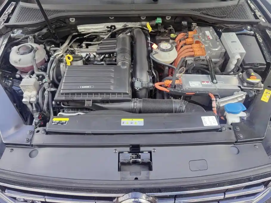 Volkswagen Magotan PHEV — миниатюра 10
