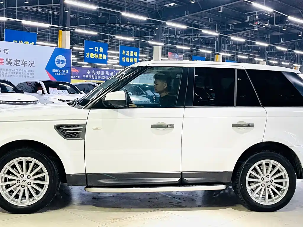 Land Rover Sport — миниатюра 5