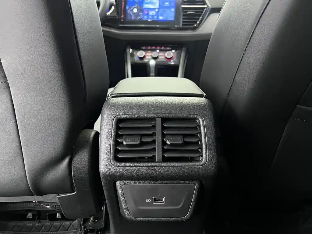 Jetta VS7 — миниатюра 13