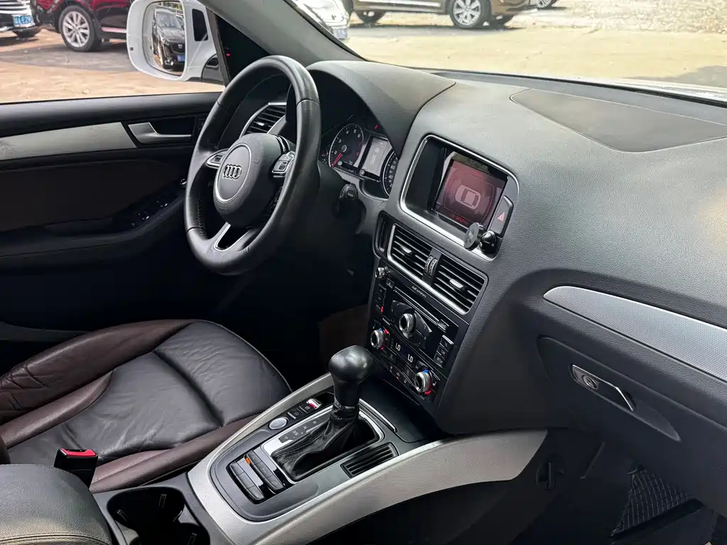 Audi Q5 — миниатюра 14