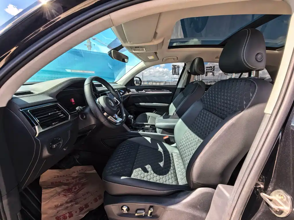 Volkswagen Teramont — миниатюра 6