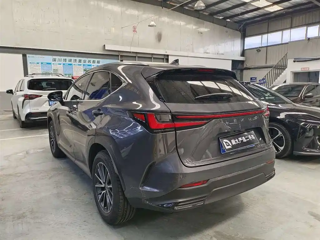 Lexus NX 2022 350h