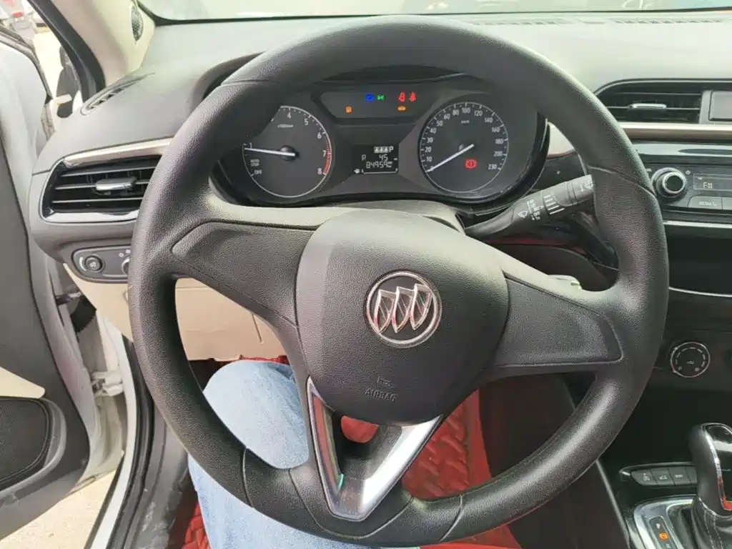 Buick Excelle — миниатюра 11