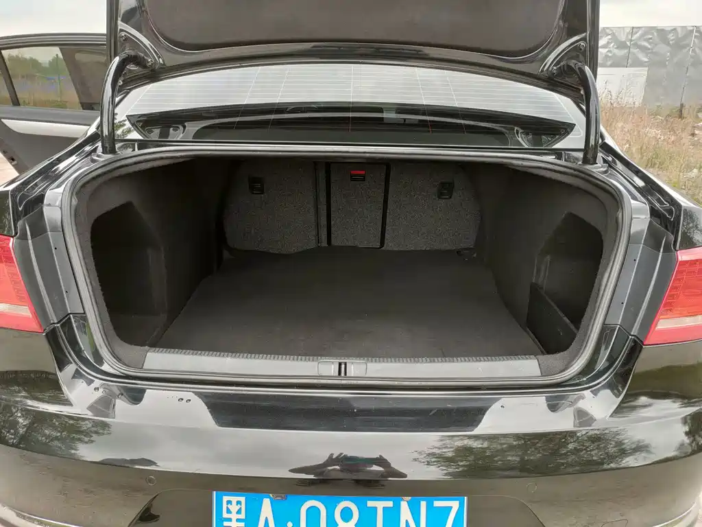 Volkswagen Magotan — миниатюра 13