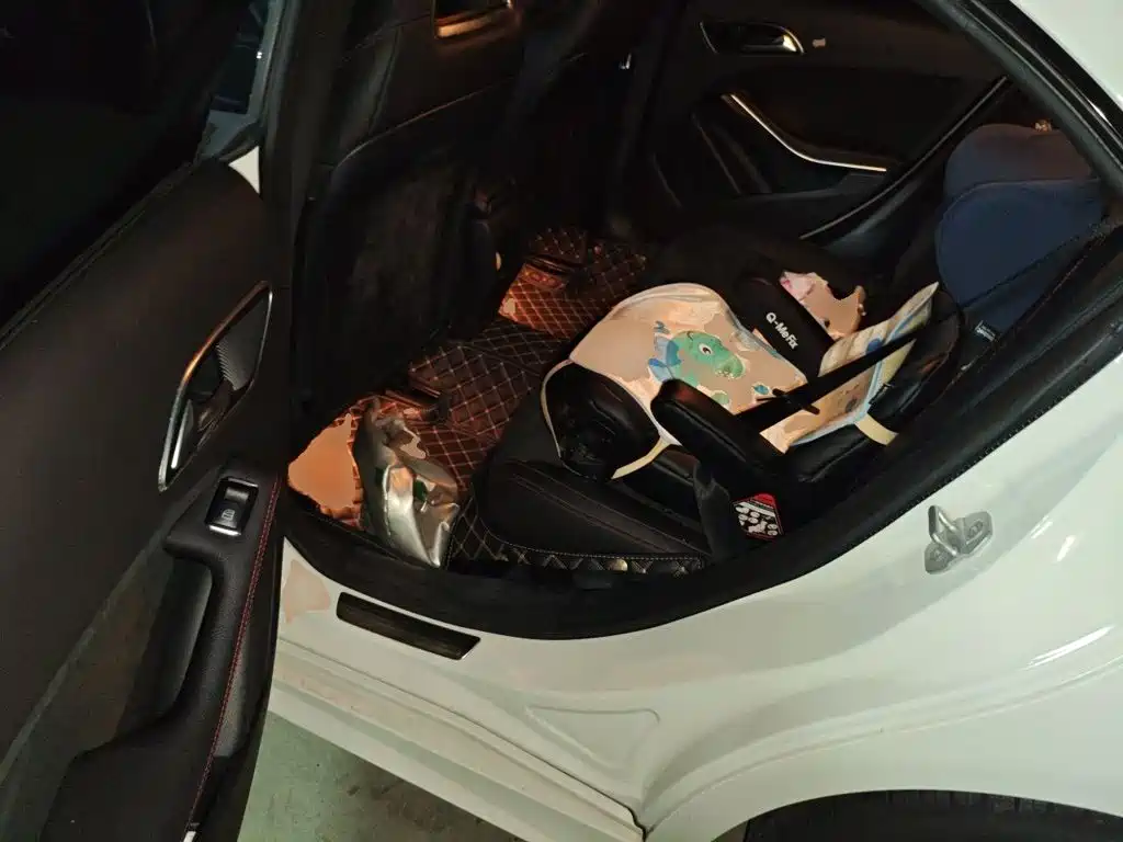 Mercedes-Benz CLA (Import) — миниатюра 18