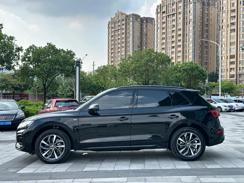 Audi Q5L — миниатюра 4