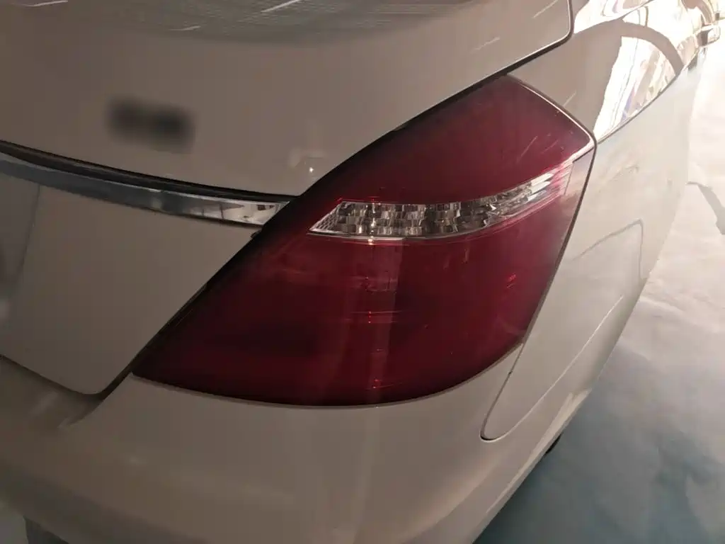 Geely Emgrand — миниатюра 8
