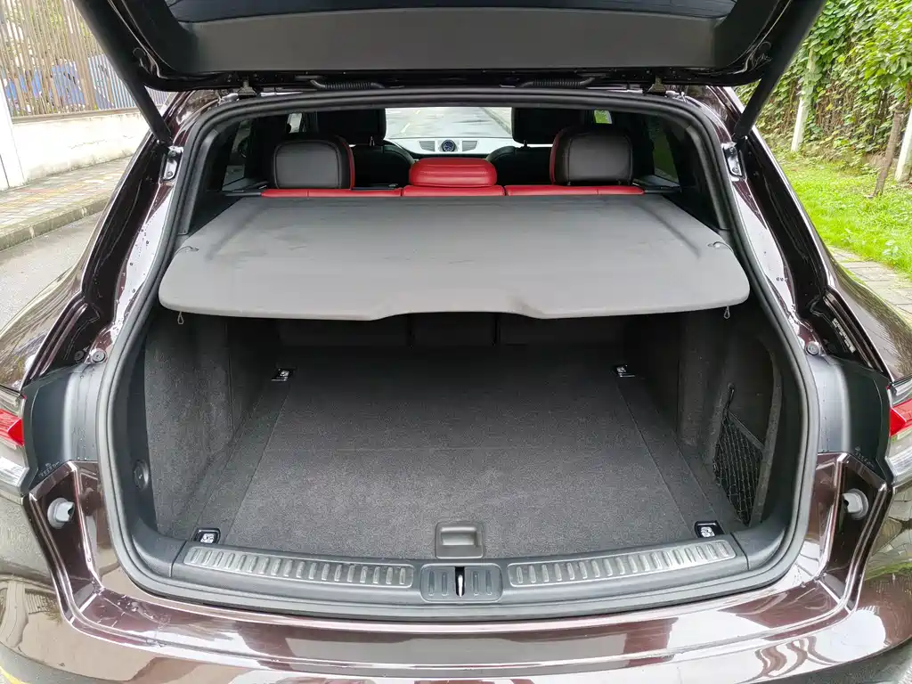 Porsche Macan — миниатюра 23