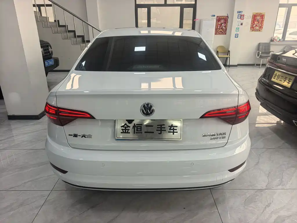 Volkswagen Sagitar 2022 200TSI DSG