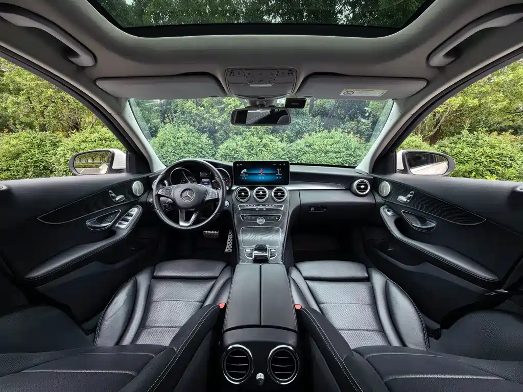Mercedes-Benz C-Class (Import) — миниатюра 13
