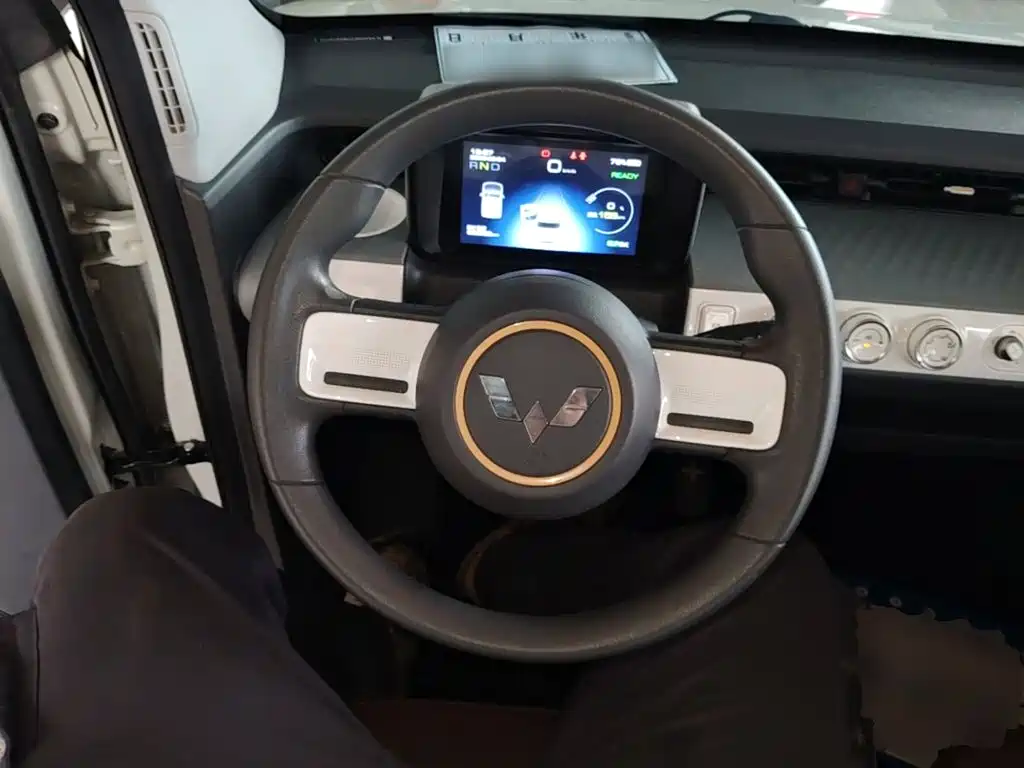 Wuling MINIEV — миниатюра 11