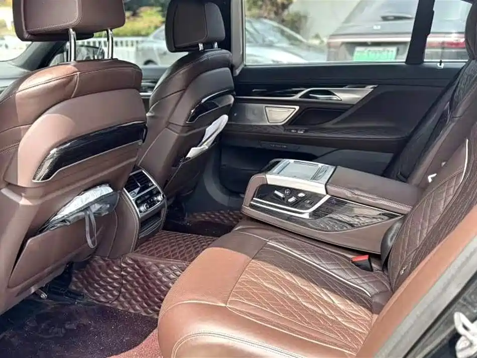 BMW 7 Series 7 2019 740Li Lead M Sport