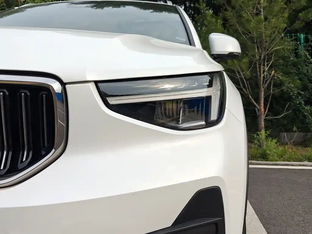 Volvo XC40 2023 B3 Fashion