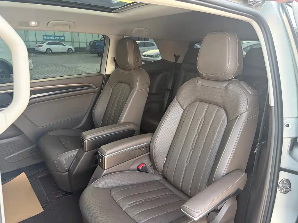 Volkswagen Viloran — миниатюра 10