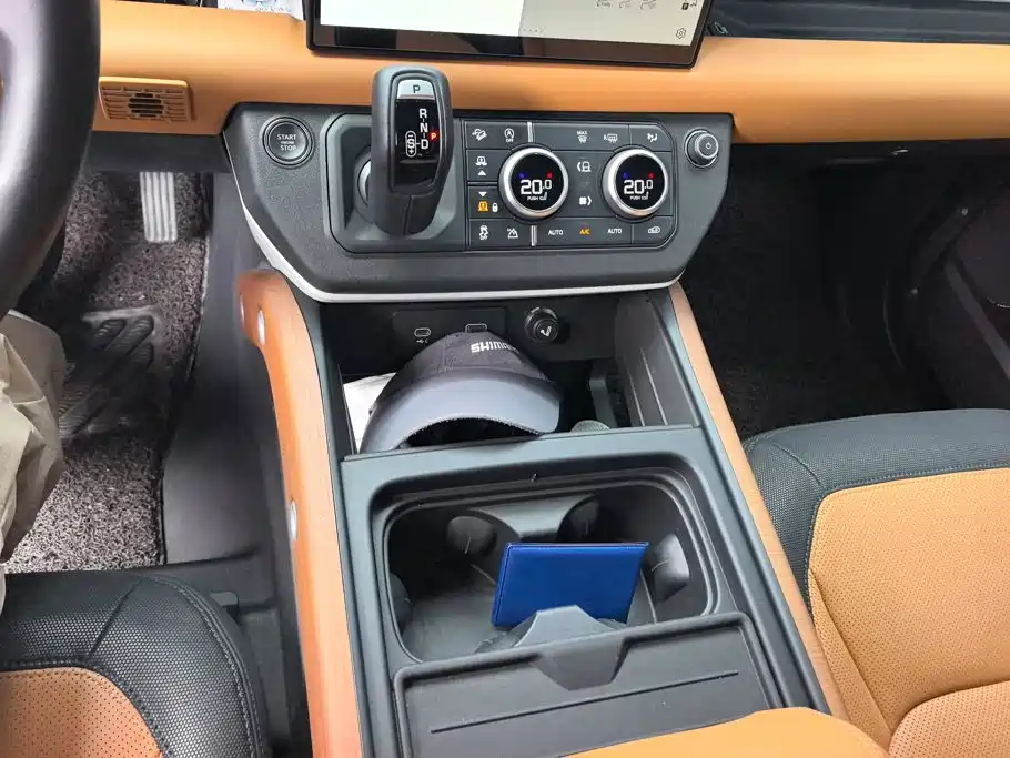 Land Rover Defender — миниатюра 16