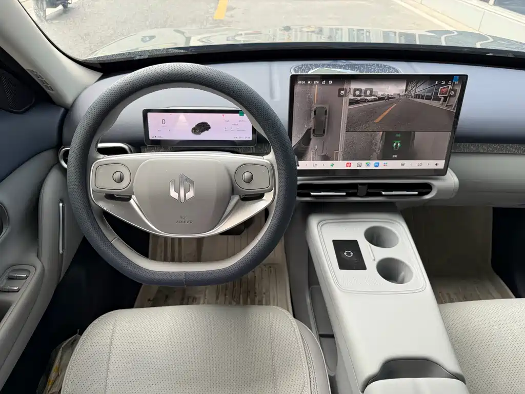 Leapmotor Leapmotor A10 — миниатюра 8