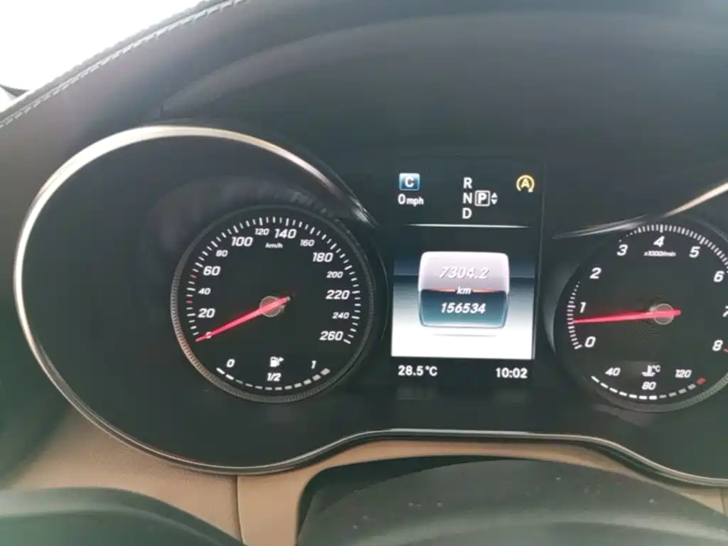 Mercedes-Benz C-Class — миниатюра 12