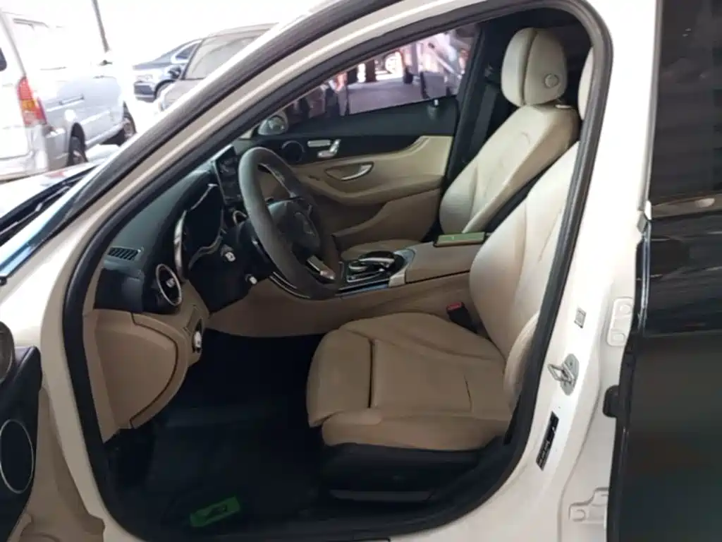 Mercedes-Benz C-Class — миниатюра 15