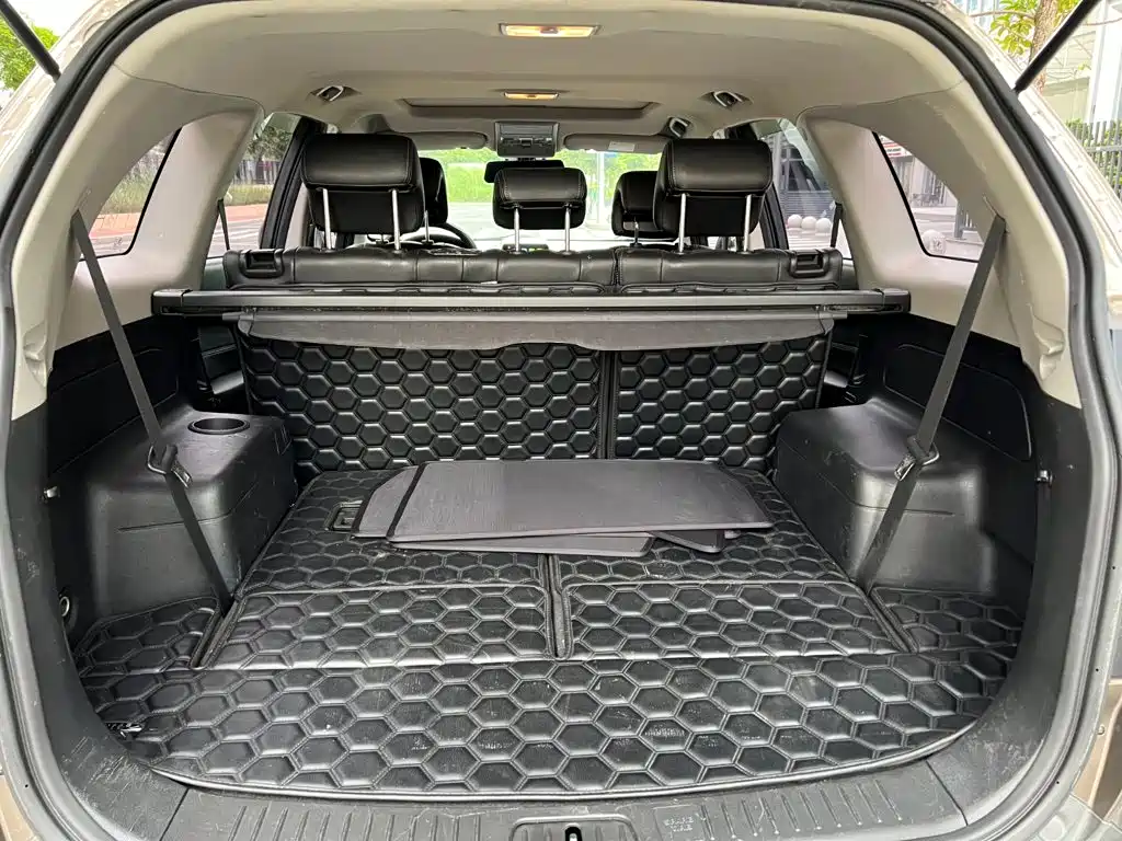 Chevrolet Captiva — миниатюра 30