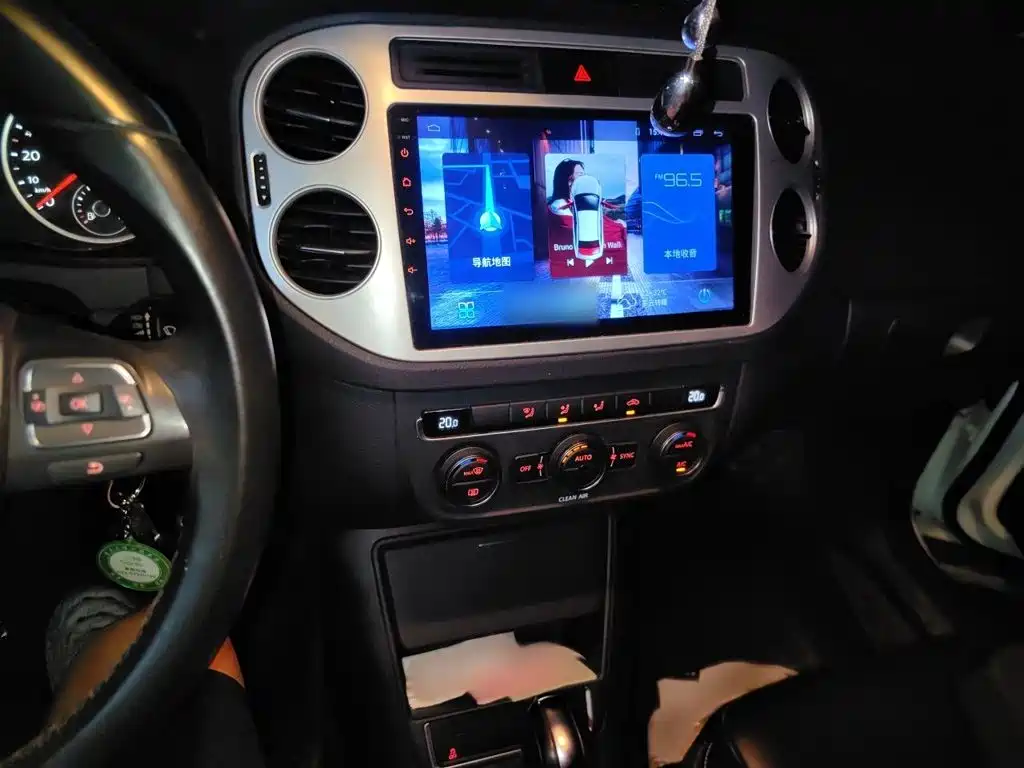 Volkswagen Tiguan — миниатюра 6