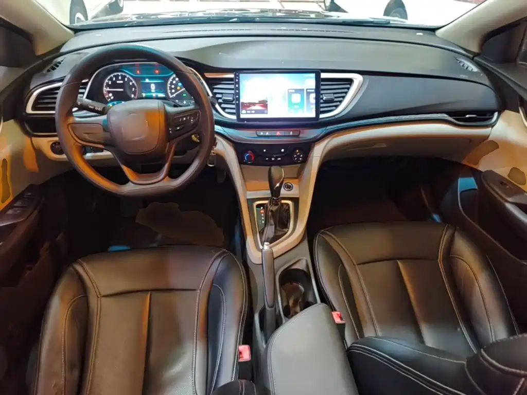 Buick Excelle — миниатюра 10