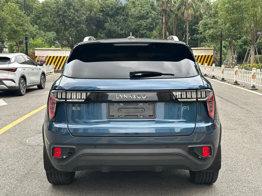 Lynk & Co 01 — миниатюра 8