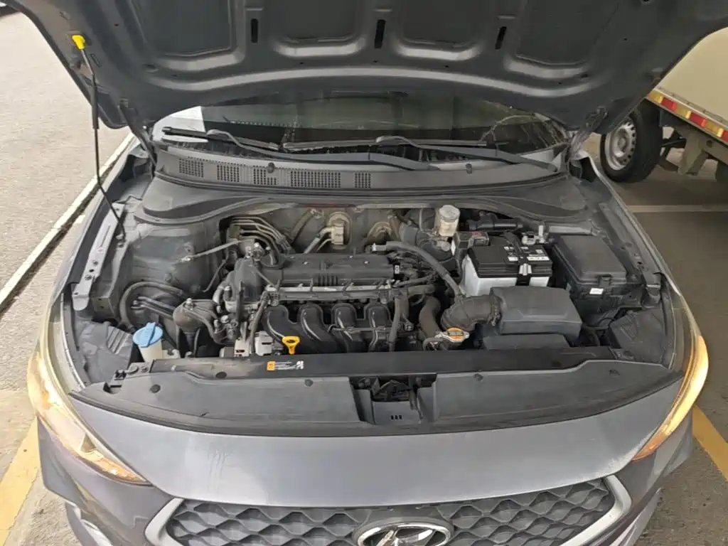 Hyundai Elantra — миниатюра 20
