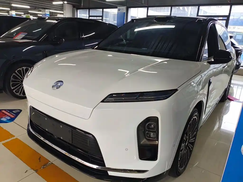 NIO ES8 — миниатюра 2
