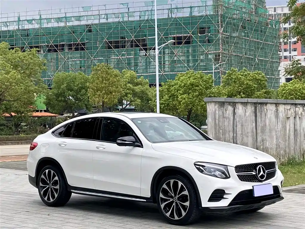 Mercedes-Benz GLC 2017 GLC 260 4MATIC SUV