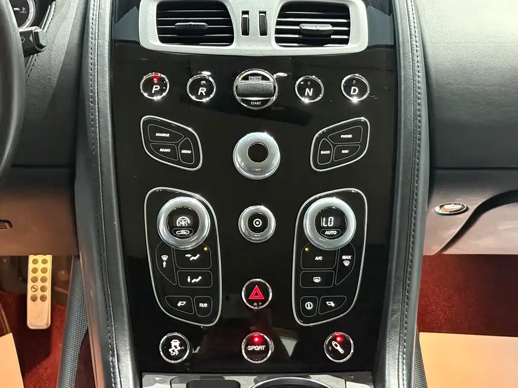 Aston Martin Rapide 2016 6.0L Rapide CE