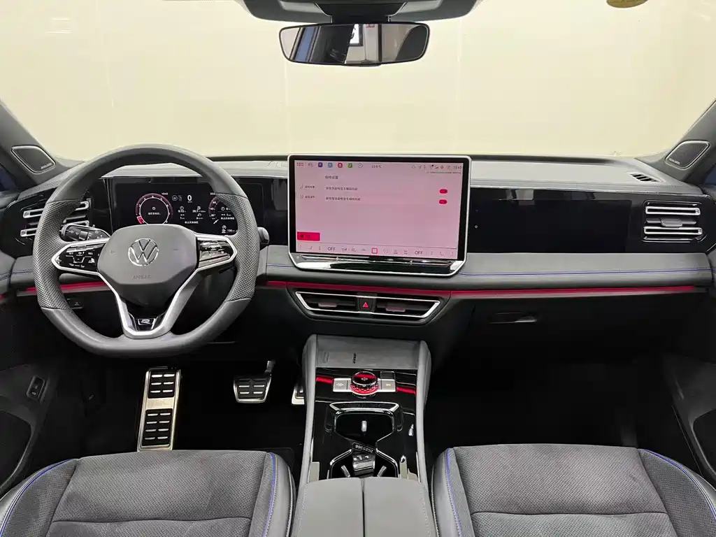 Volkswagen Tiguan L — миниатюра 17