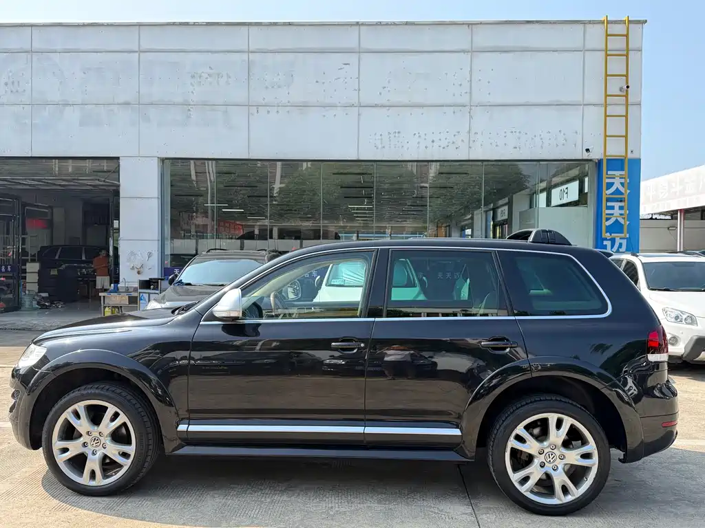 Volkswagen Touareg — миниатюра 2