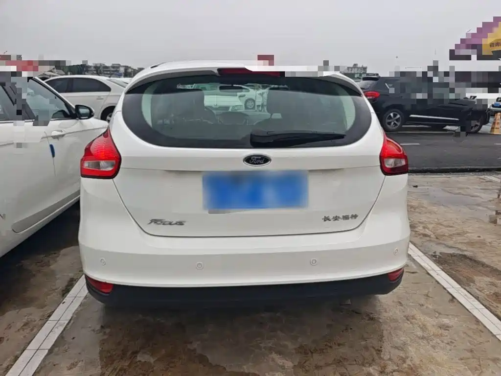Ford Focus — миниатюра 6