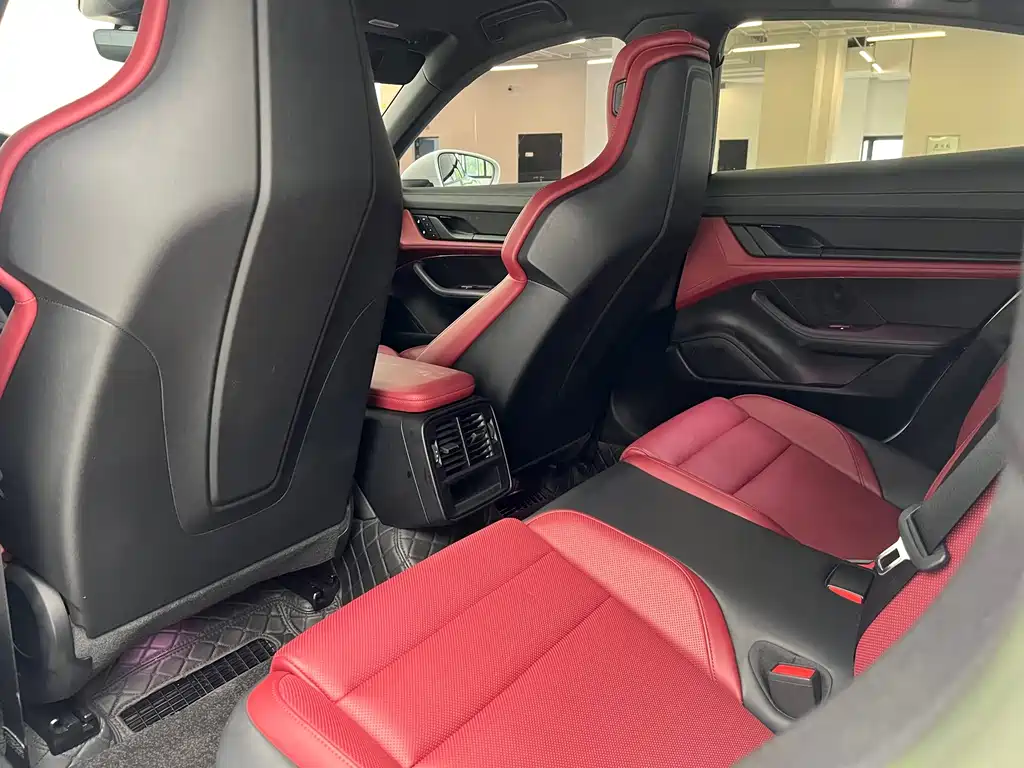 Porsche Taycan — миниатюра 14