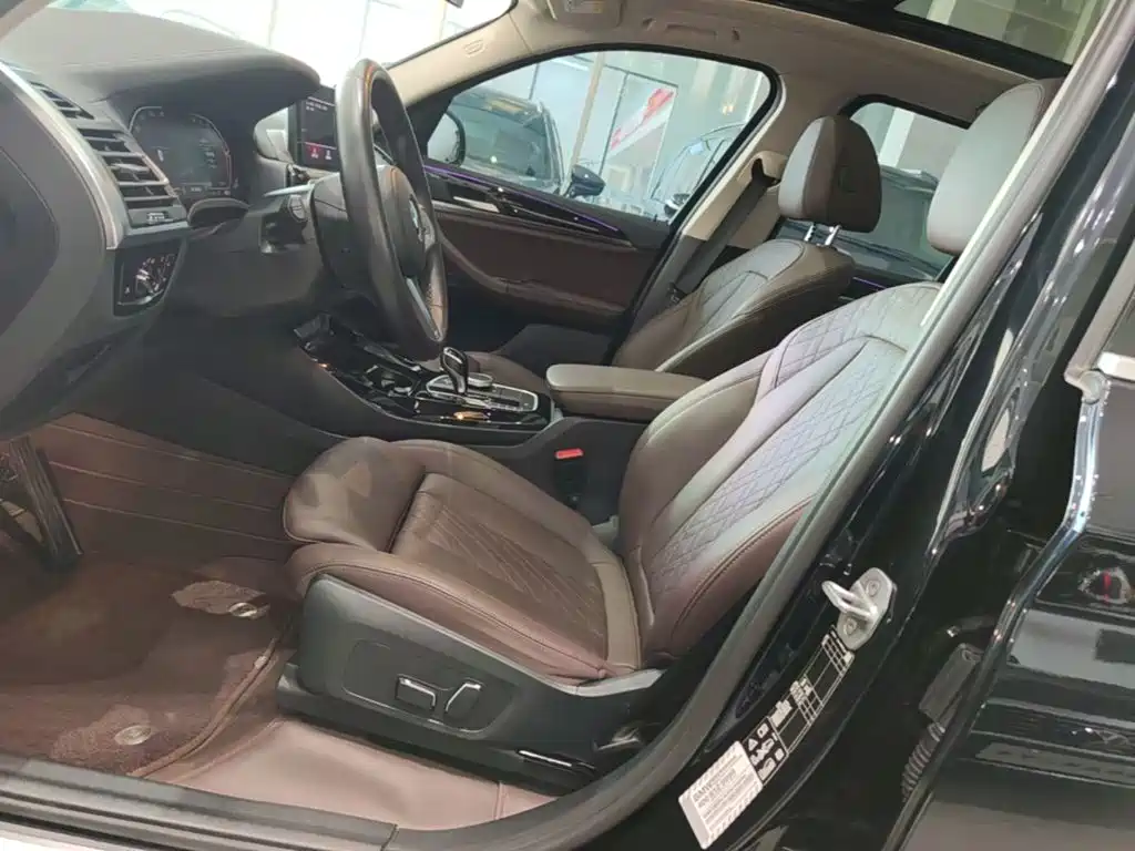 BMW X3 — миниатюра 11