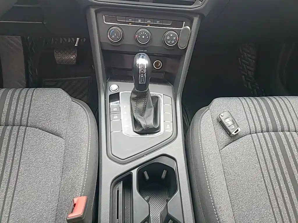 Volkswagen Tharu — миниатюра 14