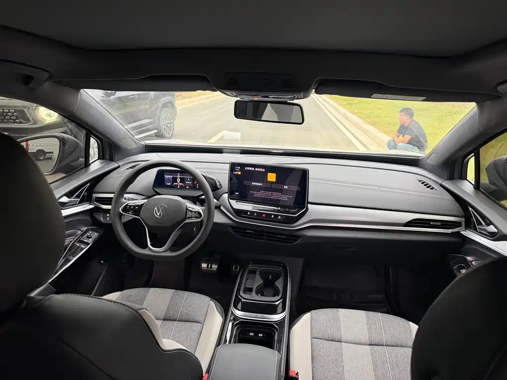 Volkswagen ID.4 Crozz — миниатюра 8