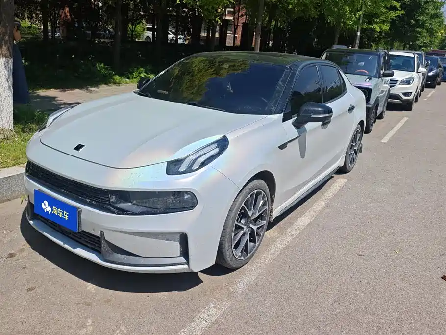 Купить Lynk & Co 03