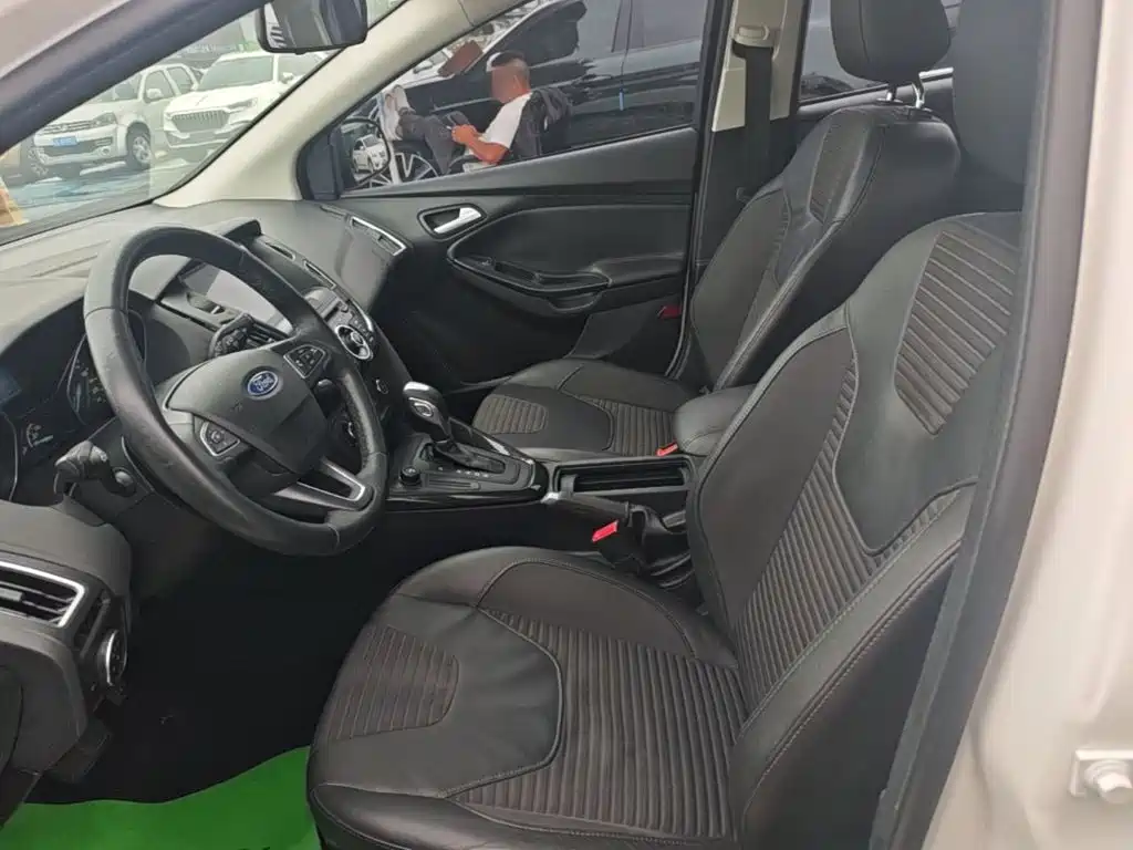 Ford Focus — миниатюра 15