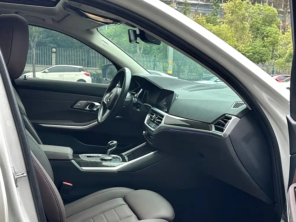 BMW 3 Series — миниатюра 16