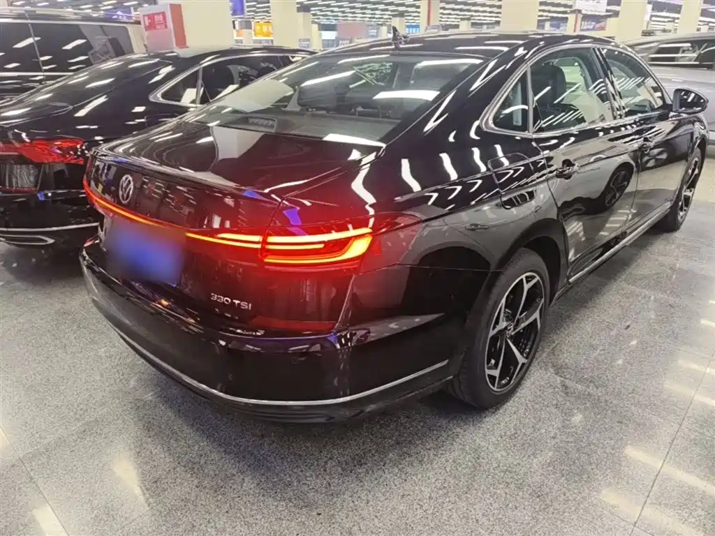 Volkswagen Passat 2026 330TSI Elite