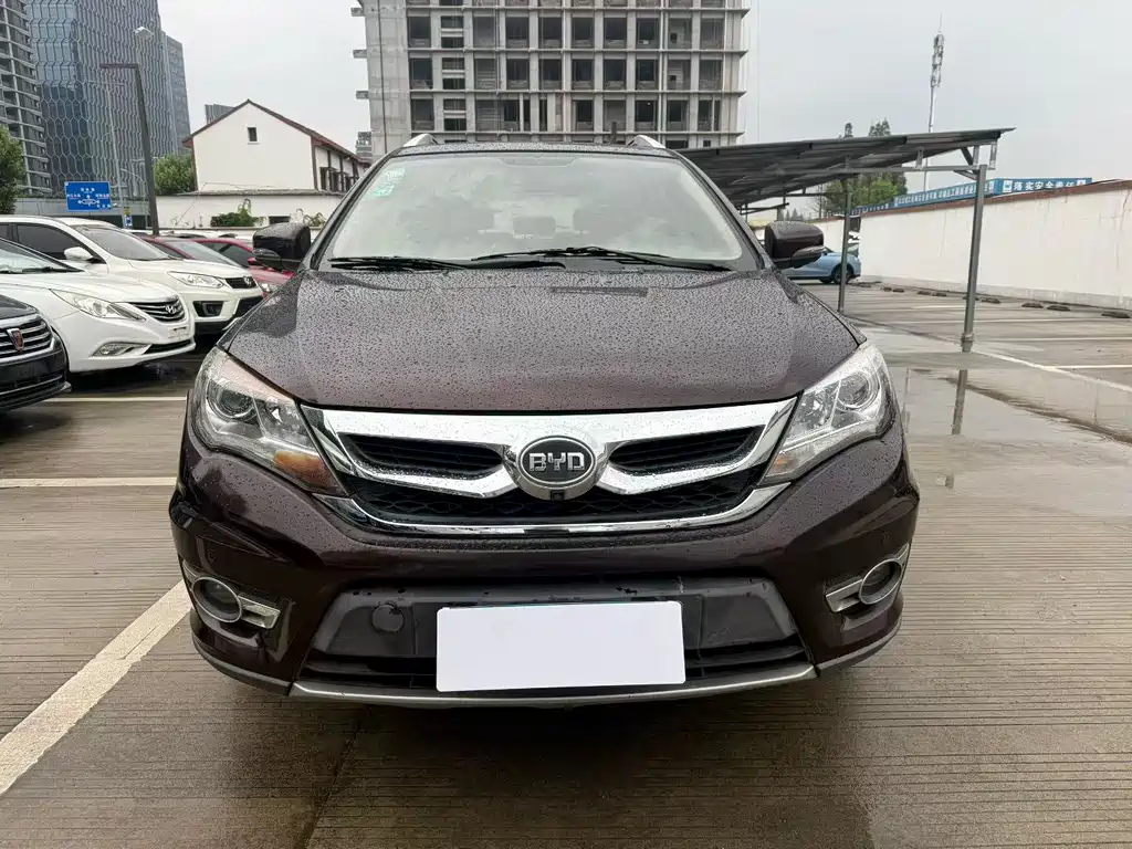 Купить BYD S7