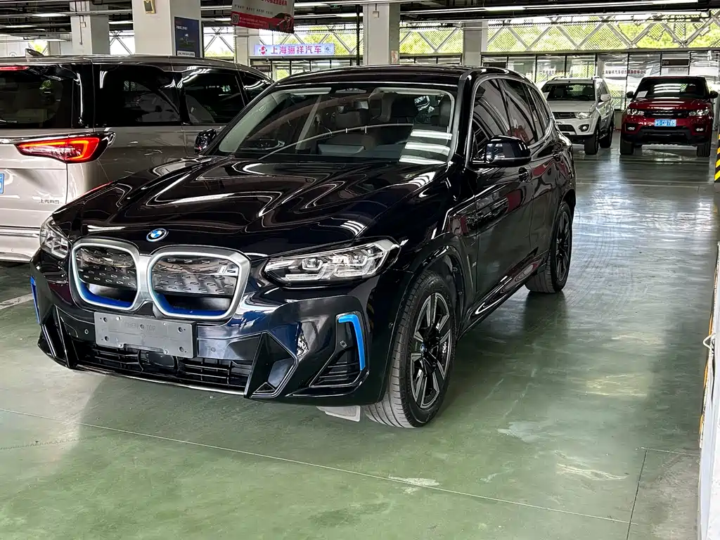 BMW iX3 2022