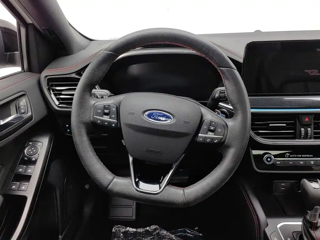 Ford Focus — миниатюра 11