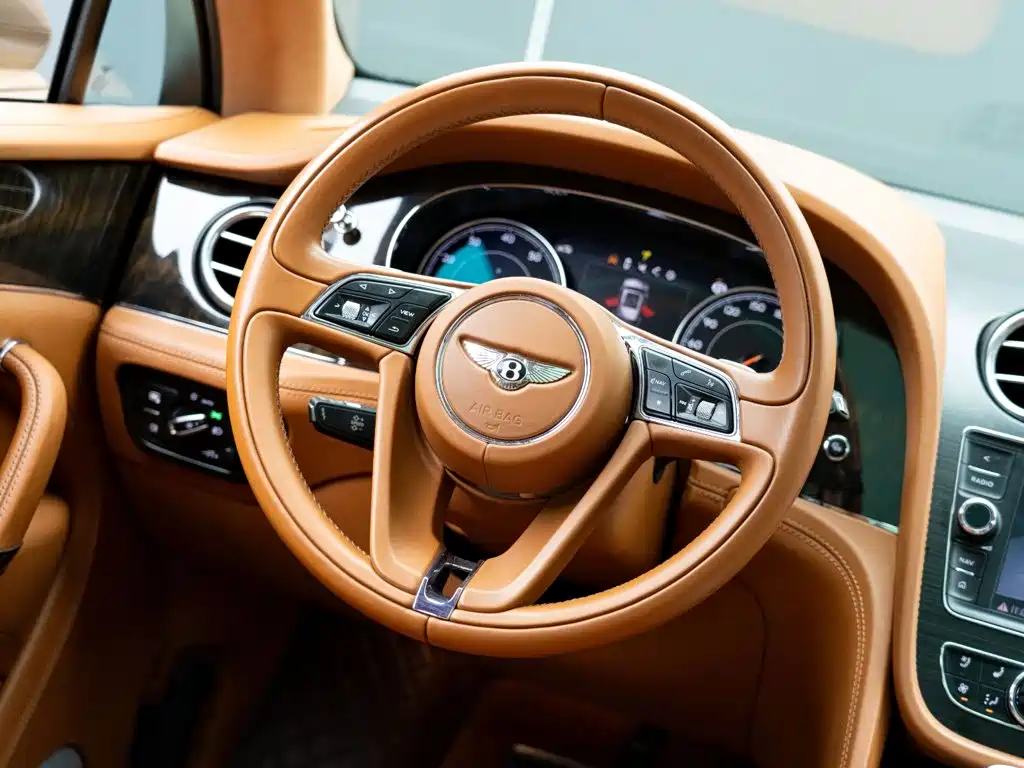 Bentley Bentayga — миниатюра 15
