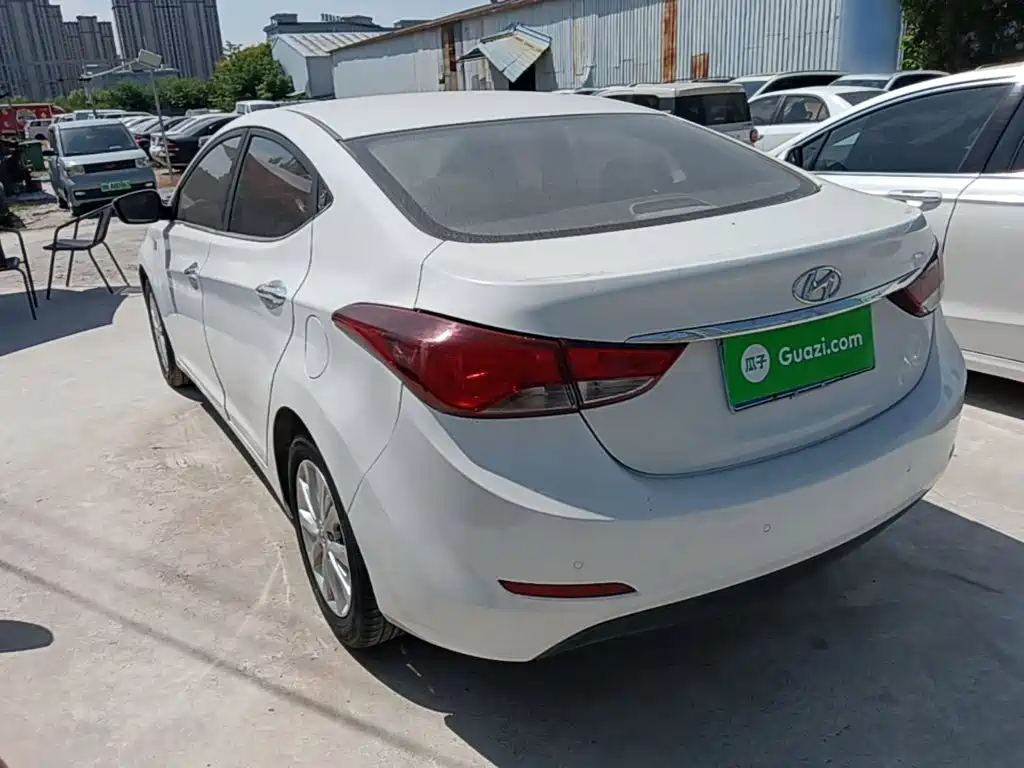 Hyundai Elantra Langdong — миниатюра 5