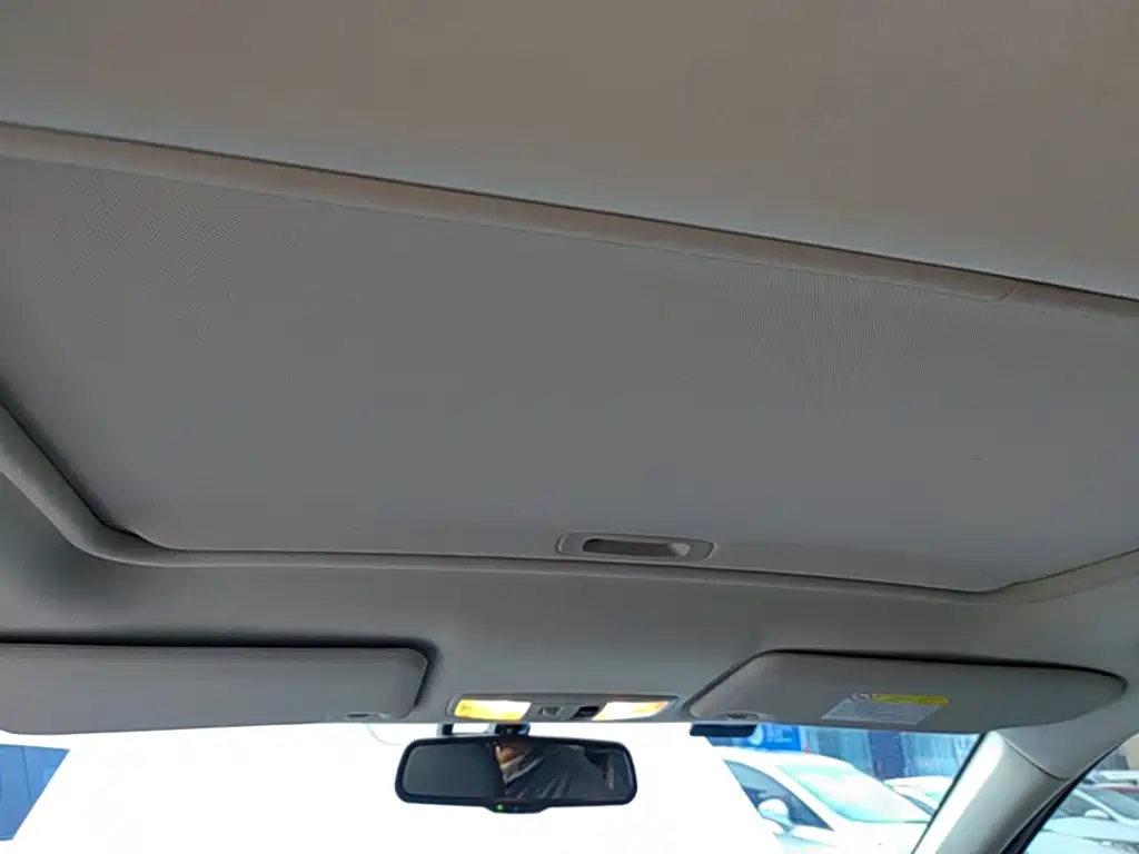 Mitsubishi Outlander — миниатюра 18