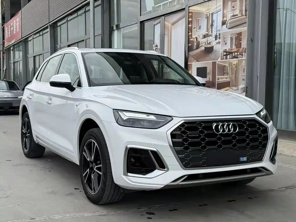 Audi Q5L — миниатюра 2