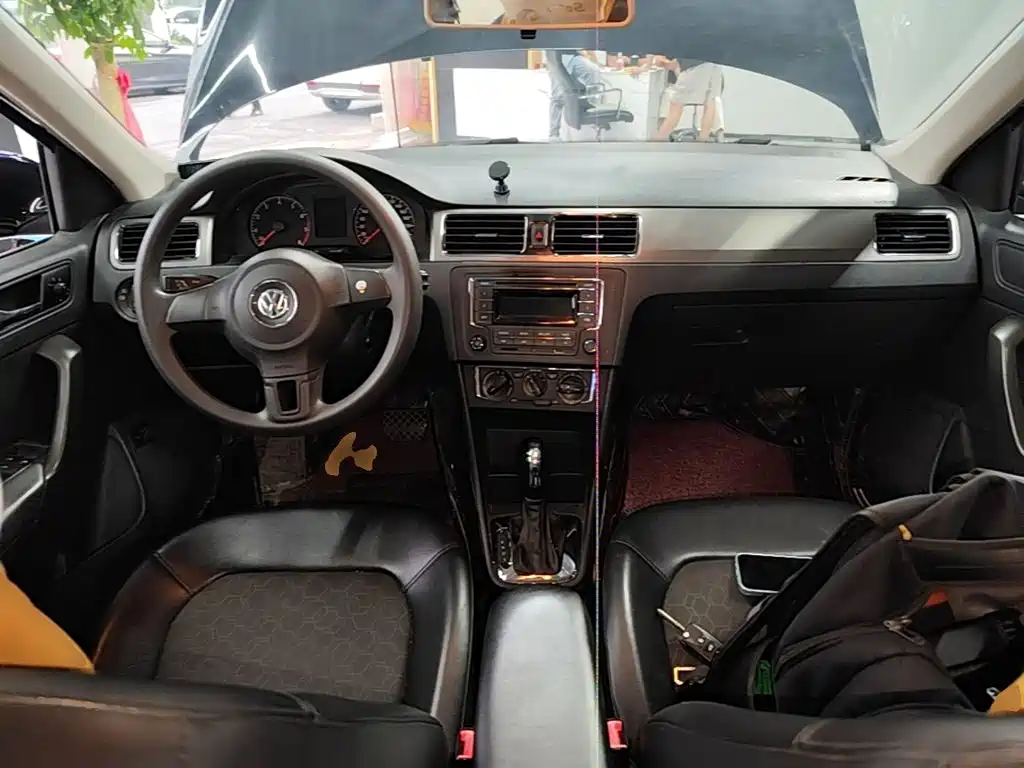 Volkswagen Santana — миниатюра 10